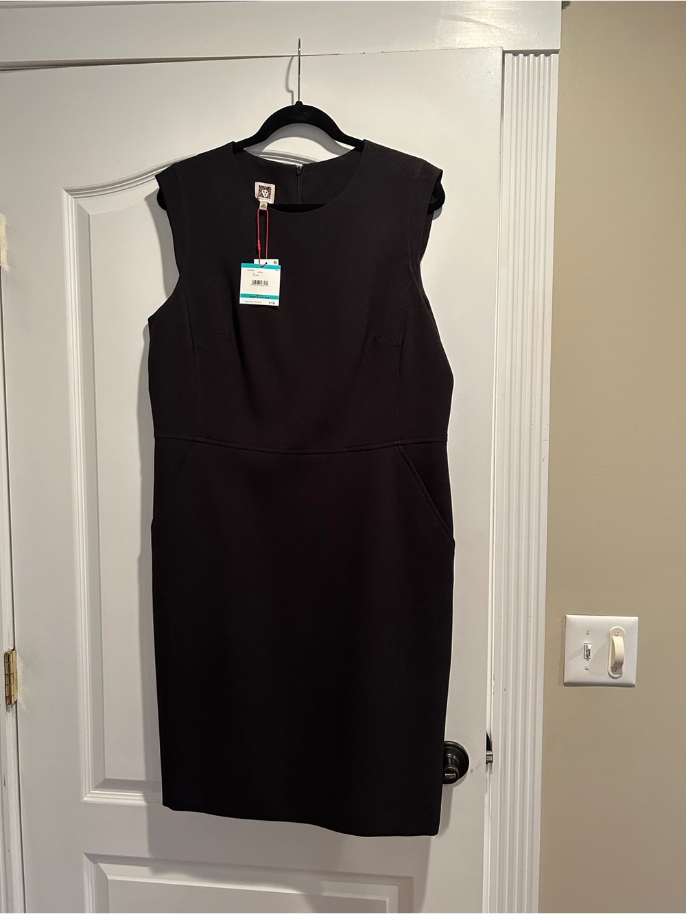 Anne Klein Black Sleeveless Sheath Dress